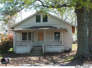 364 Deaverview Rd, Asheville, NC 28806