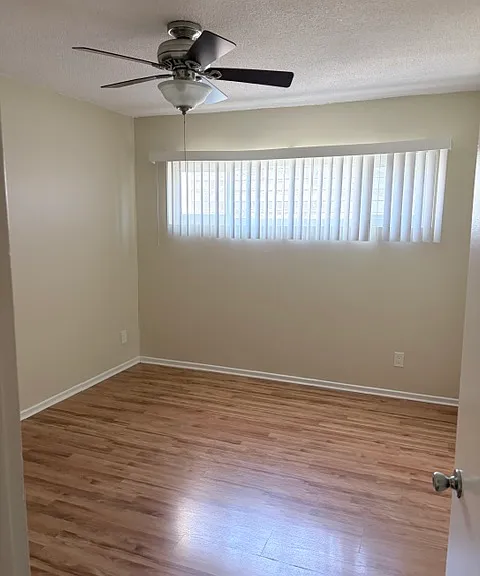 6432 Agnes Ave #6 — Photo 3