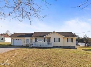 132 Gladefield Dr, La Follette, TN 37766