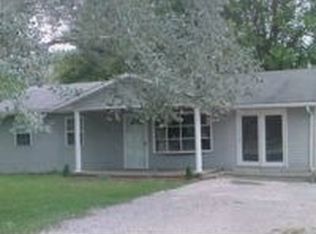 1421 N Green Acres Dr, Scottsburg, IN 47170