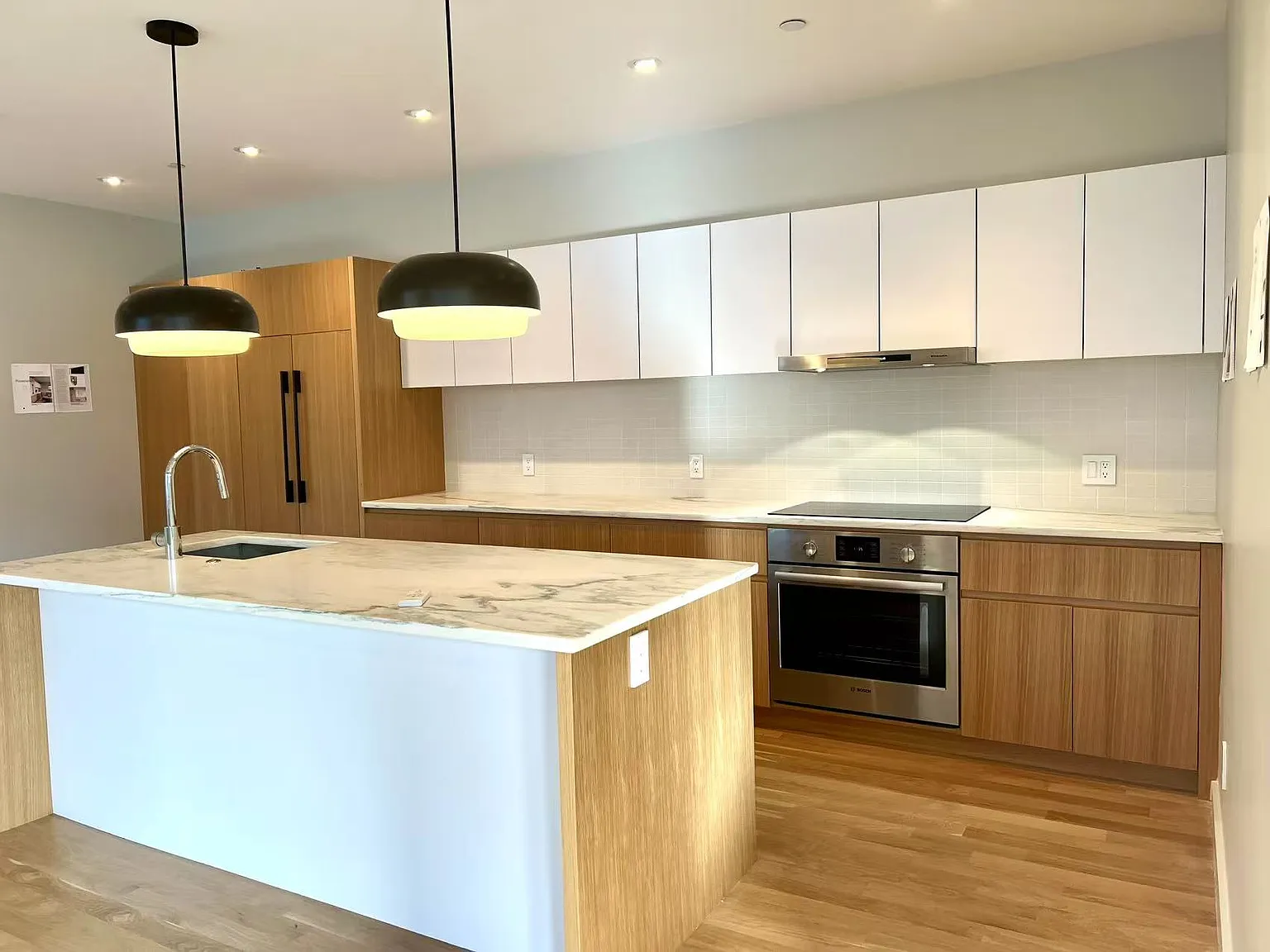 2 bed, 1040 sqft, $4,700 — Photo 4