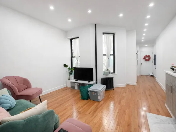 788 Park Place image 1 of 14