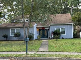 9 Kenilworth Dr, Hampton, VA 23666