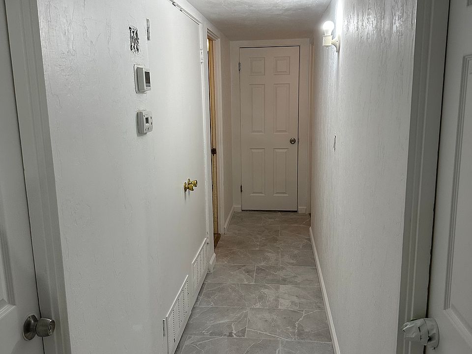 2nd image of 440 N Bowie Ave