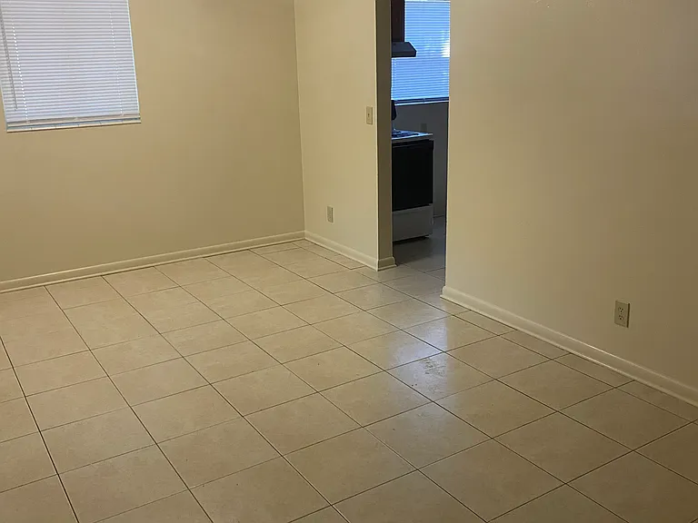7016 Queen Of Hearts Ct — Photo 3