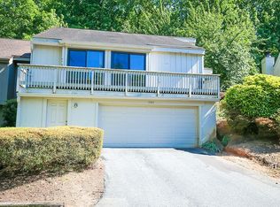 200 Lamplighter Cir, Winston Salem, NC 27104