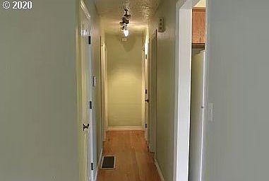 5th image of 4809 NE 58th St