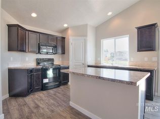 8890 S Red Delicious Ave, Kuna, ID 83634