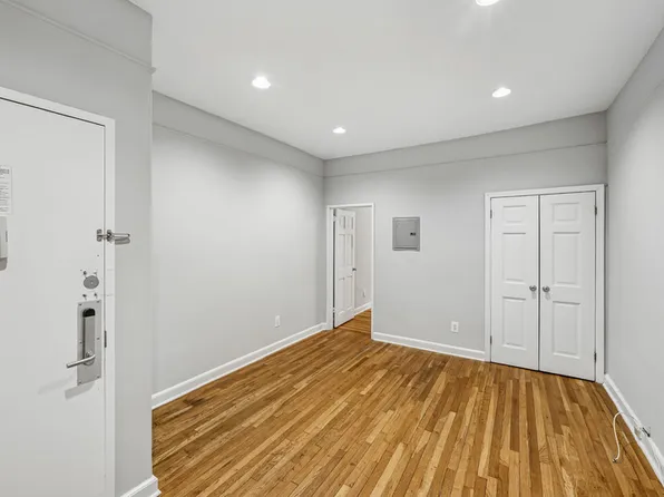 516 East 88th Street image 1 of 10