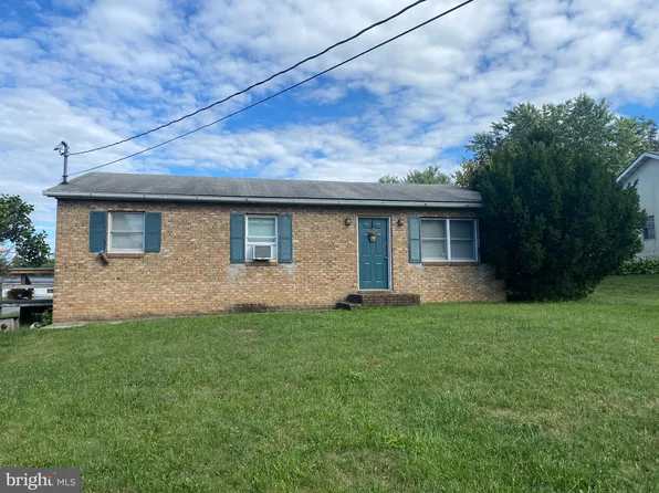 193 Hedrick Ave, Martinsburg, WV 25405