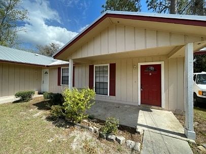 1st image of 803 Meadowbrook Dr APT A