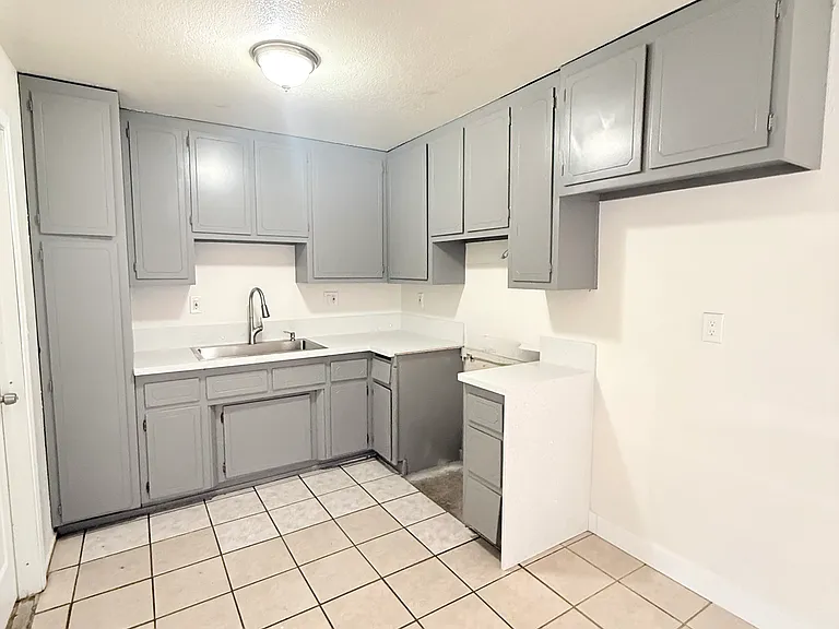 15080 Sequoia St #B — Photo 2