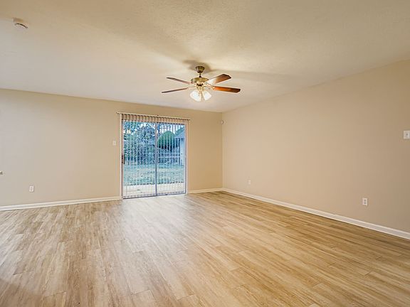 3rd image of 413 Lindo Dr