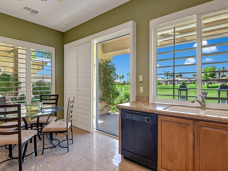 383 Desert Holly Dr — Photo 9