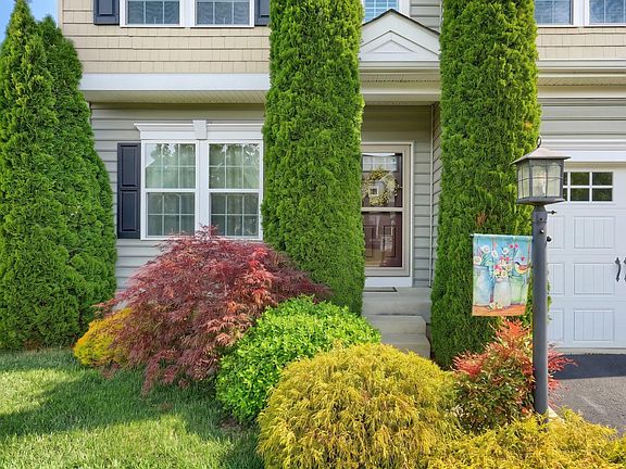 4th image of 1134 Alta Vista Way
