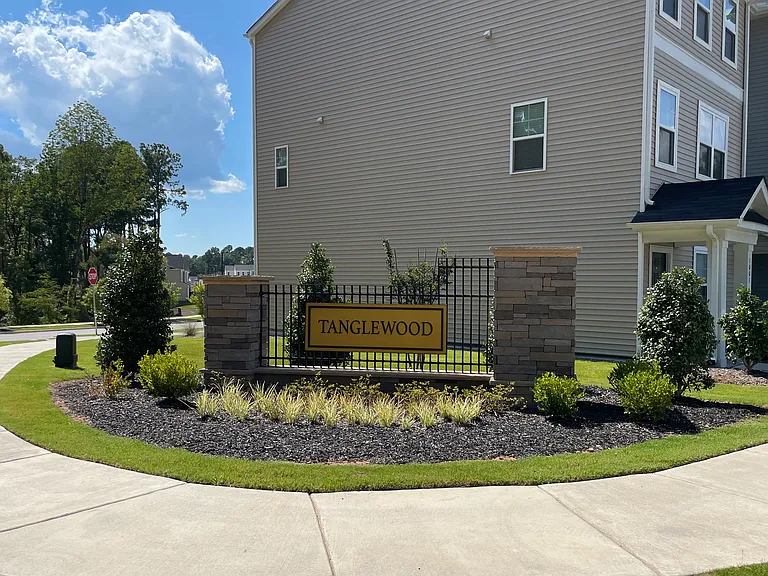 3606 Soaring Elm Dr — Photo 2