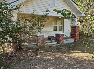 214 E Highland St, Tecumseh, OK 74873