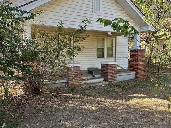 214 E Highland St, Tecumseh, OK 74873