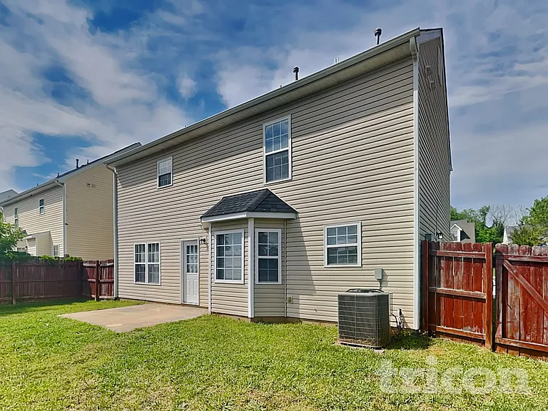 2120 Ballingarry Dr — Photo 18