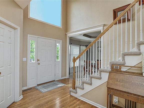 5th image of 5600 W 153rd Ter