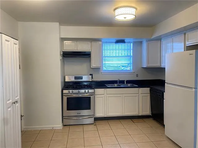 735 Lake Ave — Photo 10
