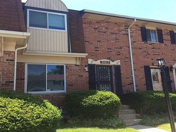 3rd image of 3062 Euclid Ln