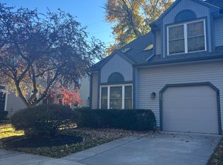 383 Inverness Ct, Mount Laurel, NJ 08054