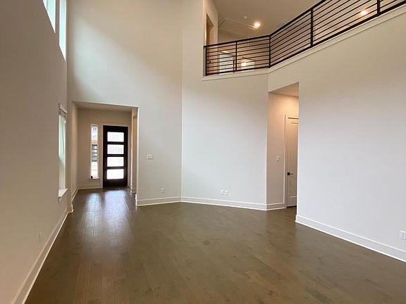 3rd image of 1329 Westborough Ln