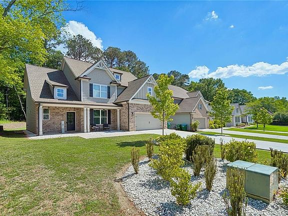 2nd image of 3850 Rajean Dr