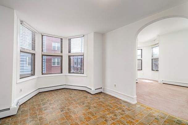 1st image of 1600 S 4th St #3