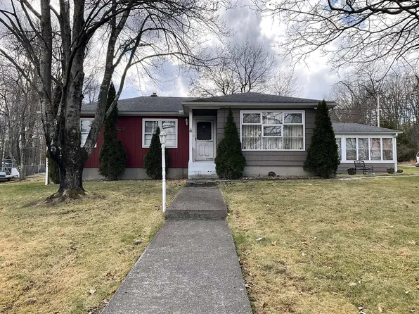 505 Central St, Leominster, MA 01453