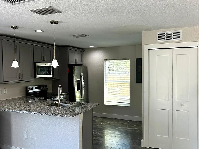 2714 Ashton Rd — Photo 16