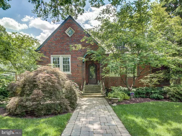 3808 Cathedral Ave NW, Washington, DC 20016