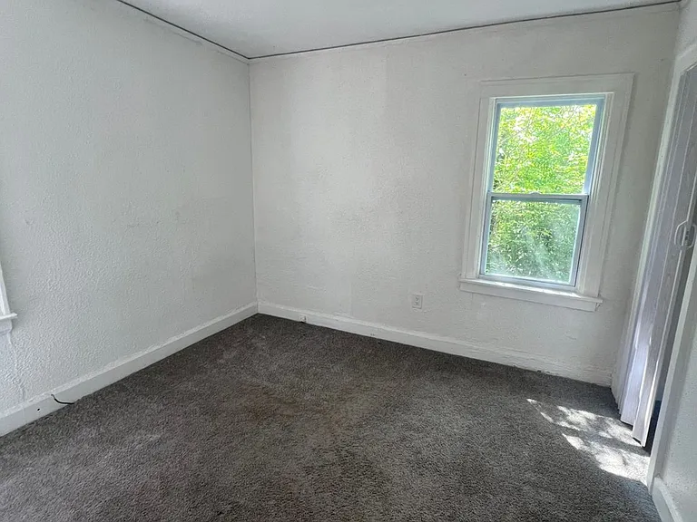 14893 Prest St — Photo 5