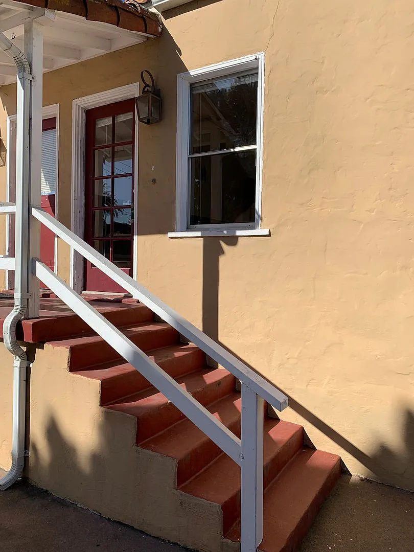 Jefferson (560) — Photo 3