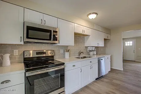 3733 S Manitoba Ave — Photo 10