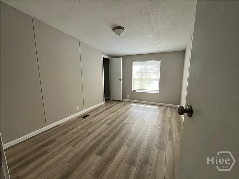 2518 Courthouse Rd — Photo 3