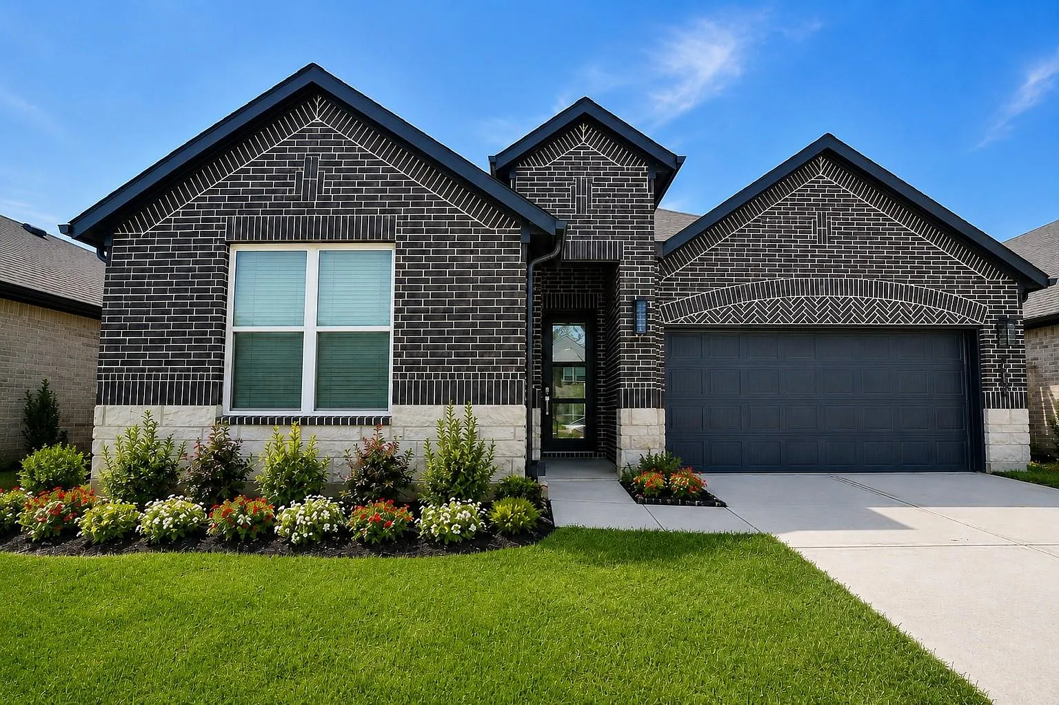4 bed, 3.0 bath, 2255 sqft, $2,600 — Photo 2
