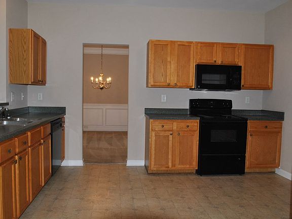 5th image of 433 Trousseau Ln