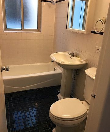 4th image of 707 Hinman Ave #1B