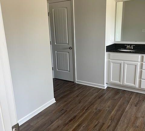5th image of 4909 Fawnwood Dr