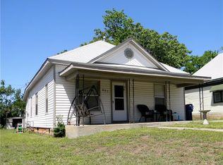 806 W London St, El Reno, OK 73036
