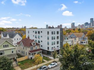 2432 Chicago Ave S #201, Minneapolis, MN 55404