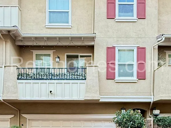 2113 Cosmo Way, San Marcos, CA 92078