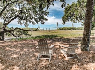 743 3rd St, Mount Pleasant, SC 29464