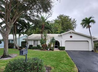 22367 Greentree Cir, Boca Raton, FL 33433