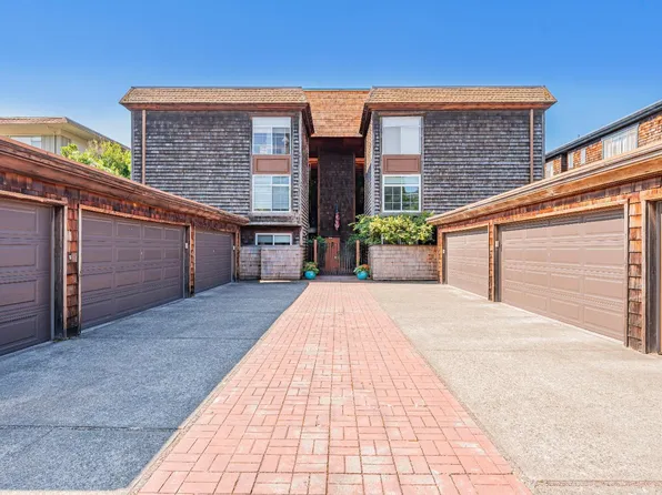1055 S Eliseo Drive, Greenbrae, CA 94904