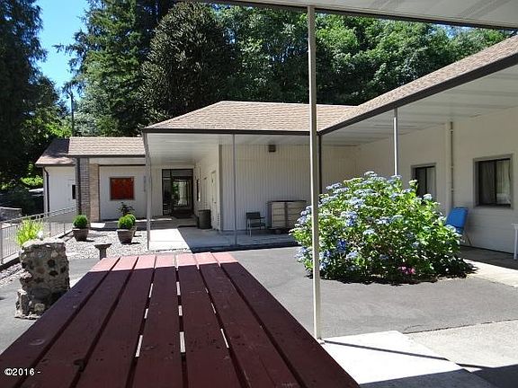 4th image of 3955 Salmon River Hwy