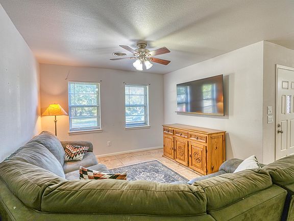 2nd image of 307 Highland Drive