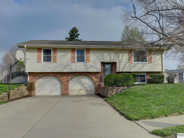 20060 Wirt St, Elkhorn, NE 68022